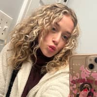 Sitter Profile Image: Gina D.