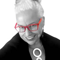 Sitter Profile Image: Julie K.