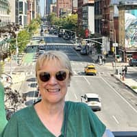 Sitter Profile Image: Lynnea F.