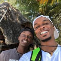 Sitter Profile Image: Johnnie W.