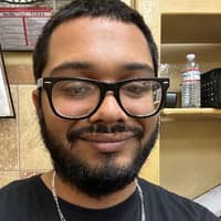 Sitter Profile Image: Luis S.