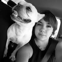 Sitter Profile Image: Laura R.