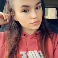 Sitter Profile Image: Raeanne A.