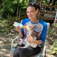 Sitter Profile Image: Angela J.