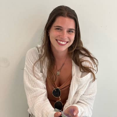 Sitter Profile Image: Mia B.