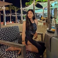 Sitter Profile Image: Jenn K.