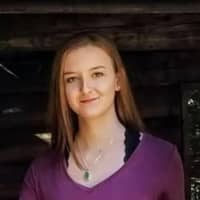 Sitter Profile Image: Evelyn H.