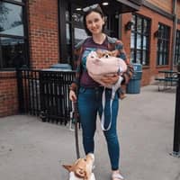 Sitter Profile Image: Erin G.