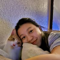 Sitter Profile Image: Yujie J.