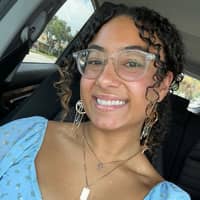 Sitter Profile Image: Mekayla C.