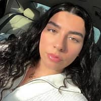 Sitter Profile Image: Roxonna S.