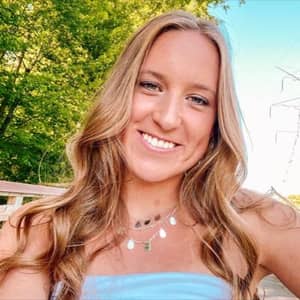 Sitter Profile Image: Gillian C.