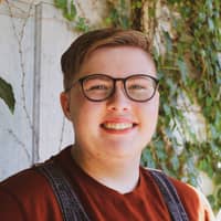 Sitter Profile Image: Eren L.