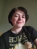 Sitter Profile Image: Veronica F.