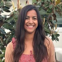 Sitter Profile Image: Veronica R.