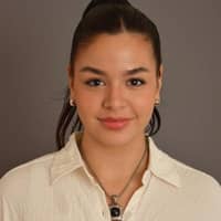 Sitter Profile Image: Adri G.