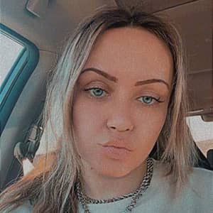 Sitter Profile Image: Bailee A.