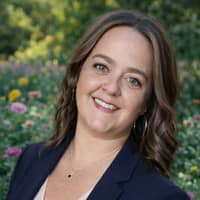 Sitter Profile Image: Laura S.