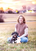 Sitter Profile Image: Isabella W.