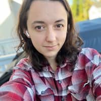 Sitter Profile Image: Chloe D.