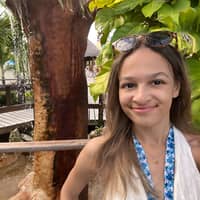 Sitter Profile Image: Chloe G.