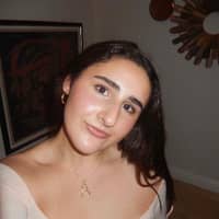 Sitter Profile Image: anabella d.