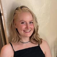 Sitter Profile Image: Olivia H.