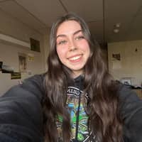 Sitter Profile Image: Haleigh B.