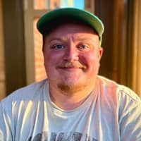 Sitter Profile Image: Elliott H.