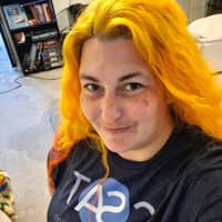 Trainer Profile Image: elizabeth b.