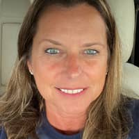 Sitter Profile Image: Betsy N.