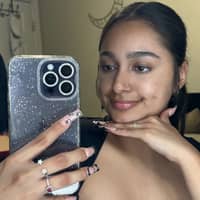 Sitter Profile Image: julissa h.