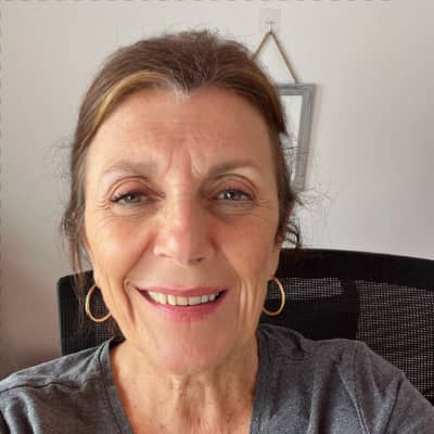 Sitter Profile Image: Angelina R.