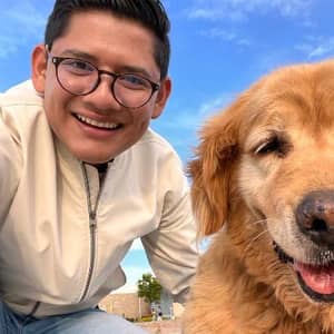 Sitter Profile Image: Alejandro G.