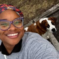 Sitter Profile Image: Elandra W.