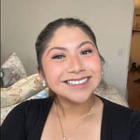 Sitter Profile Image: Evelyn C.