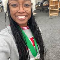 Sitter Profile Image: Lauren R.