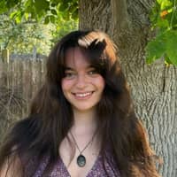 Sitter Profile Image: Fiona M.