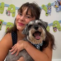 Sitter Profile Image: Stella W.