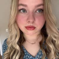 Sitter Profile Image: Isabelle T.