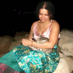 Sitter Profile Image: elizabeth h.