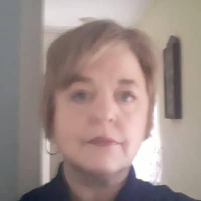Sitter Profile Image: Nichola M.