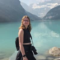 Sitter Profile Image: Hailey R.