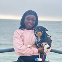 Sitter Profile Image: Tee-Tee L.