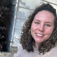 Sitter Profile Image: Rebecca R.