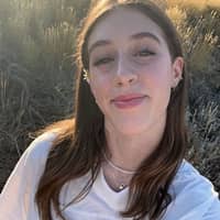 Sitter Profile Image: Chloe D.