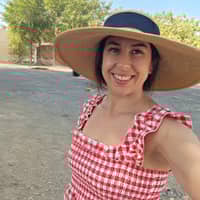 Sitter Profile Image: Christine D.