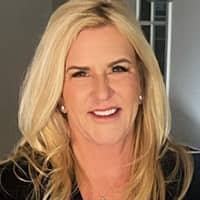 Sitter Profile Image: Susan H.