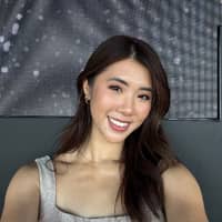 Sitter Profile Image: Vivian F.