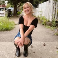 Sitter Profile Image: Eva H.